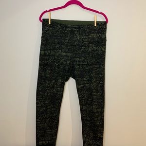 Old Navy High-Waisted Athletic Leggings | Size XL